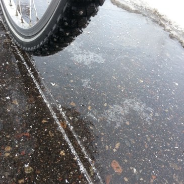 Schwalbe Marathon Winter ice skid